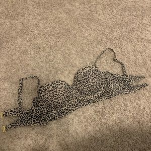 Cheetah bikini top - size M - barely worn